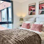 44 Citygate Sleeps 4
