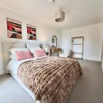 44 Citygate Sleeps 4