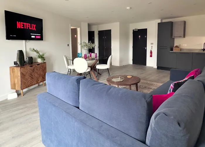 דירה 44 Citygate Sleeps 4 *